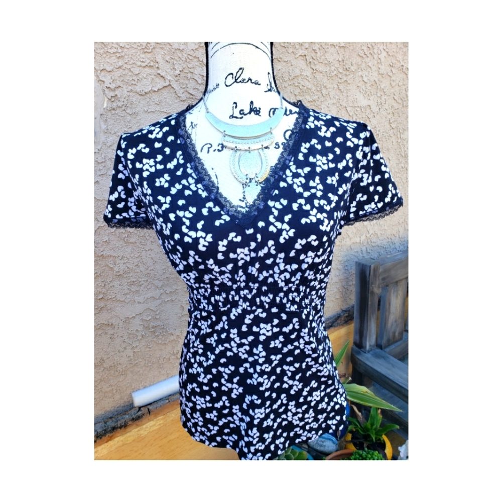 Mk Hearts A Flutter Blouse - image 1